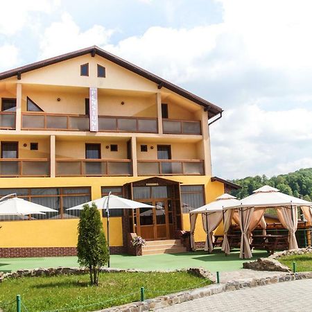 Pensiunea Nicol Hotel Valea Iasului Exterior foto